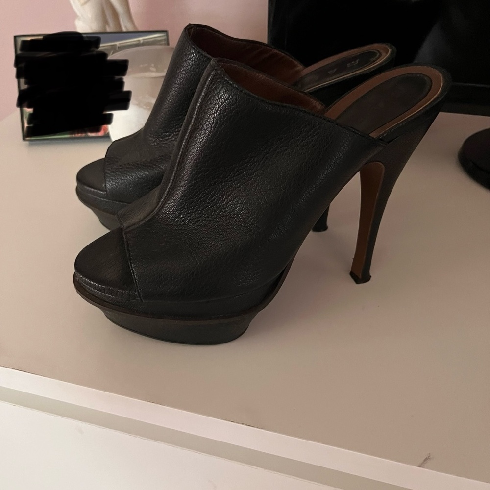 Marni Slides